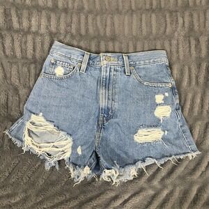Levis High Waisted Mom Shorts Size 26 Light Wash Distressed Ripped Denim Cutoffs
